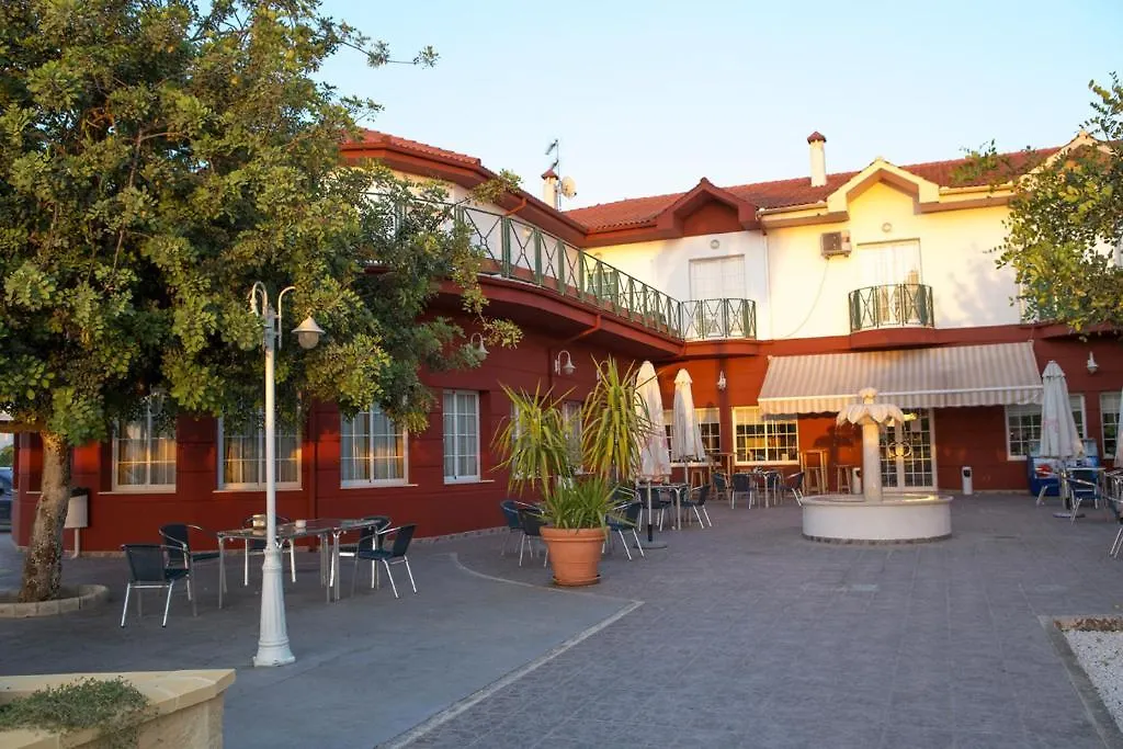 Hotel Mitra Crisalida Cabra