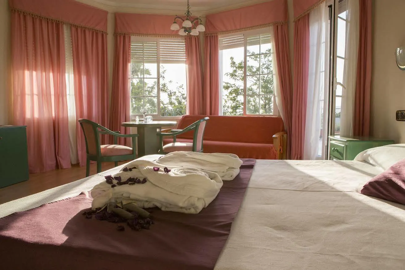 Hotel Mitra Crisalida Cabra