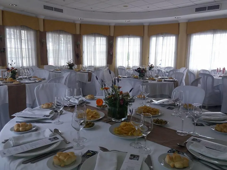 Hotel Mitra Crisalida Cabra